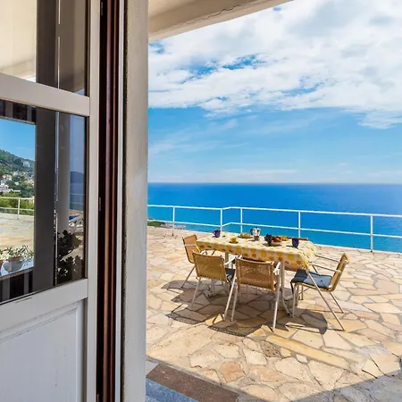 Hostdomus - Nautilus With Private Parking Villa