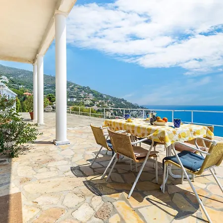 Villa Hostdomus - Nautilus With Private Parking Alassio