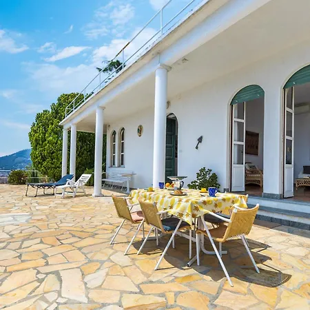 Villa Hostdomus - Nautilus With Private Parking