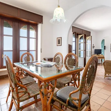 Hostdomus - Nautilus With Private Parking Villa