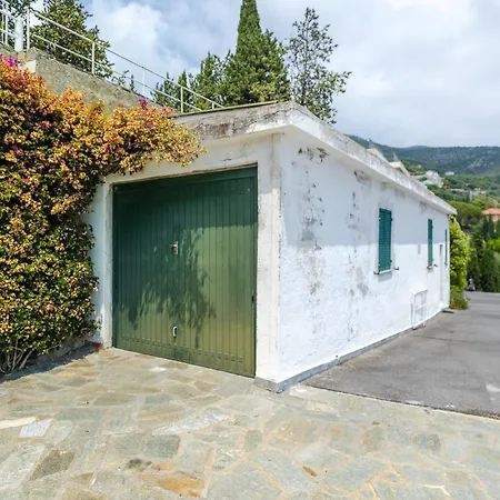 Hostdomus - Nautilus With Private Parking Alassio